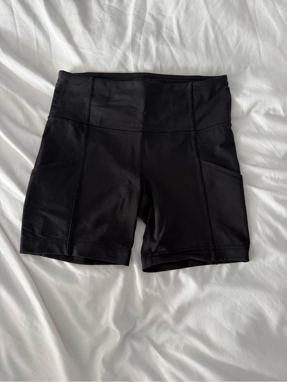 LULULEMON High-Waist Black Women’s Active Shorts